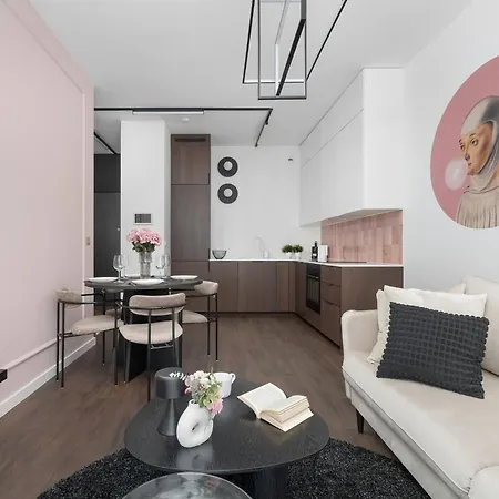 Luksusowe W Centrum Wroclawia Blisko Parku Z Klimatyzacja W Salonie By Renters * Breslavia