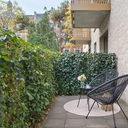 Luksusowe W Centrum Wroclawia Blisko Parku Z Klimatyzacja W Salonie By Renters * Breslavia