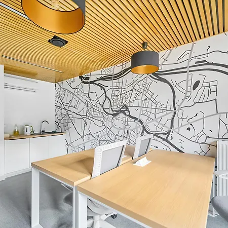 Luksusowe W Centrum Wroclawia Blisko Parku Z Klimatyzacja W Salonie By Renters * Breslavia