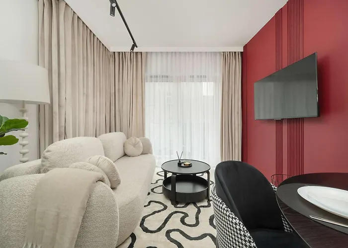 Daire Luksusowe W Centrum Wroclawia Blisko Parku Z Klimatyzacja W Salonie By Renters Wroclaw