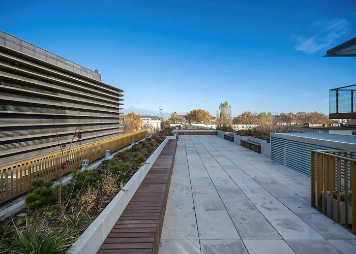 Luksusowe W Centrum Wroclawia Blisko Parku Z Klimatyzacja W Salonie By Renters Daire Wroclaw