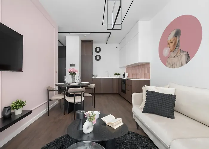 Luksusowe W Centrum Wroclawia Blisko Parku Z Klimatyzacja W Salonie By Renters * Wroclaw