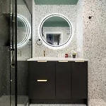 Luksusowe W Centrum Wroclawia Blisko Parku Z Klimatyzacja W Salonie By Renters アパート