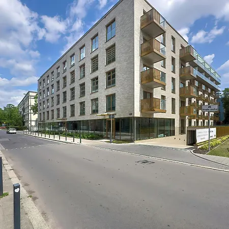 Luksusowe W Centrum Wroclawia Blisko Parku Z Klimatyzacja W Salonie By Renters Apartamento