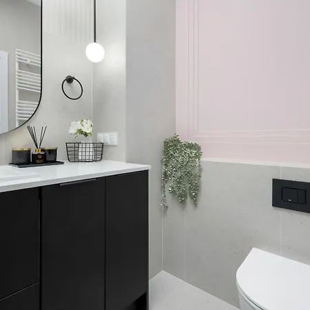 Luksusowe W Centrum Wroclawia Blisko Parku Z Klimatyzacja W Salonie By Renters Wrocław