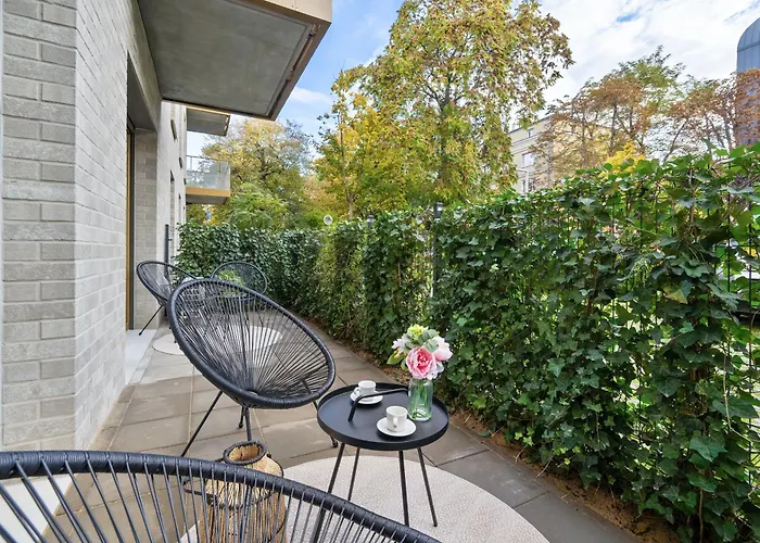 Luksusowe W Centrum Wroclawia Blisko Parku Z Klimatyzacja W Salonie By Renters Lägenhet Wrocław